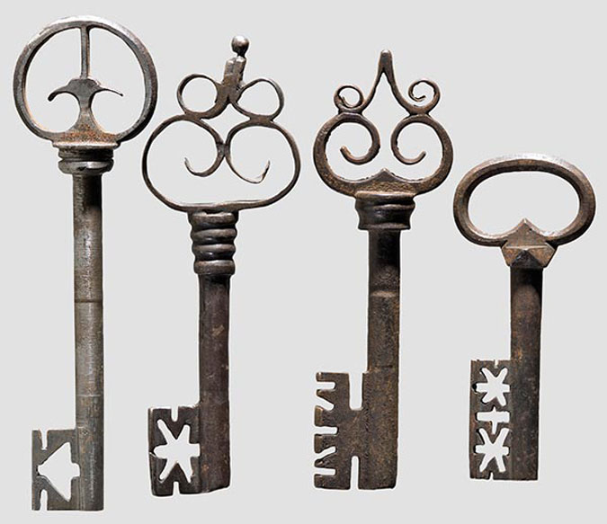 Старинные ключи